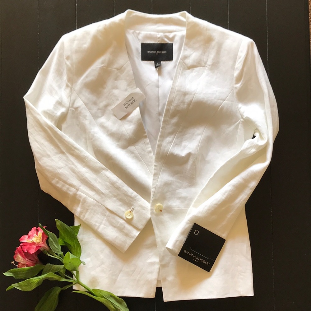 The Limited - White blazer